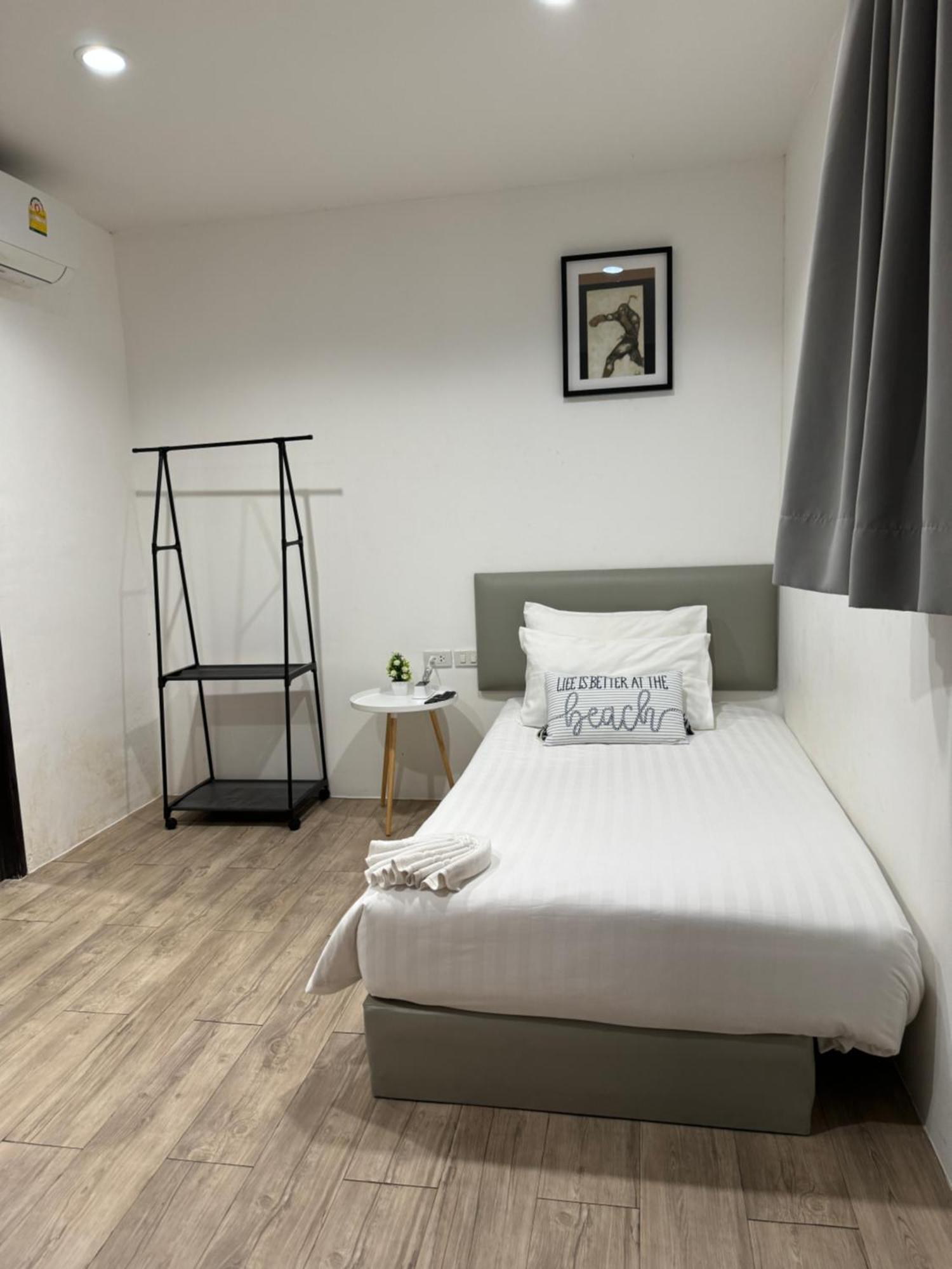 Phuket Muay Thai Hotel Rawai Beach Экстерьер фото